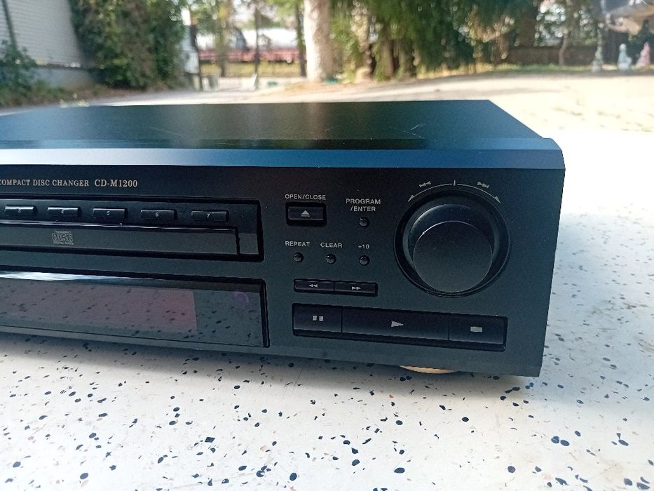 Cd player Akai CD-M 1200 DEFECT