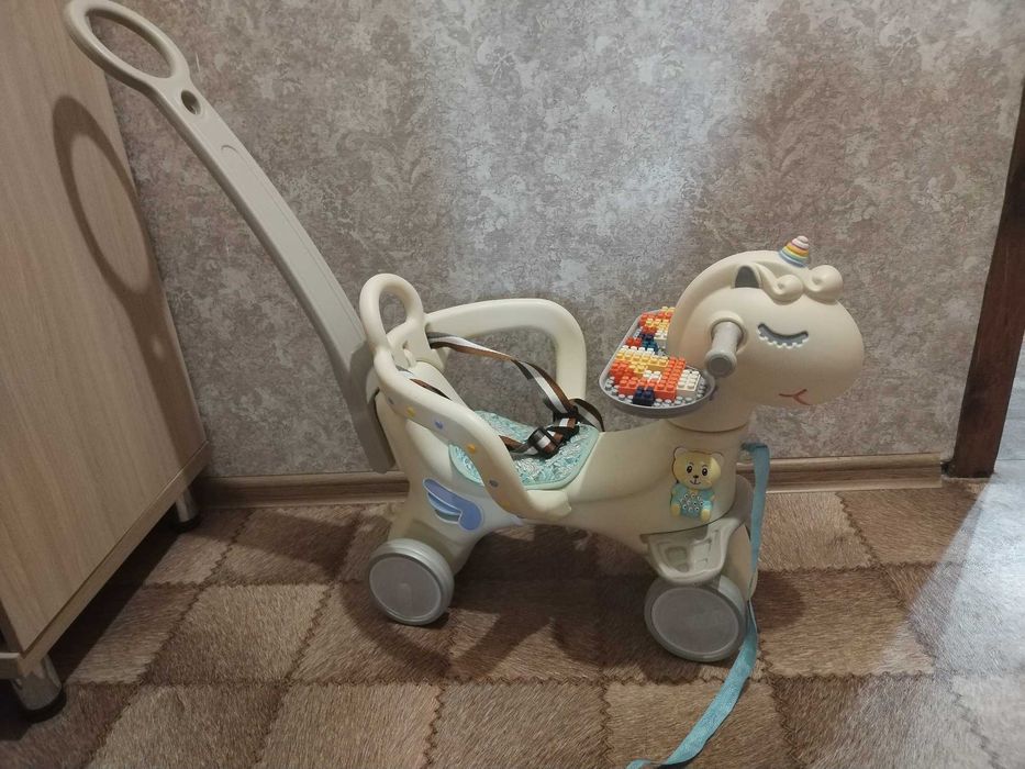 Лошадка - каталка-качалка