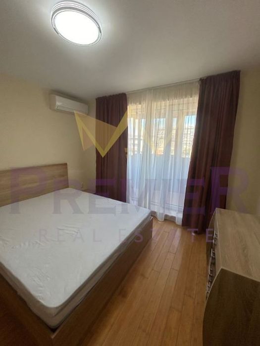 Дава се под наем Двустаен апартамент в Варна, Център - 60 кв.м за 612 € - Снимка #2