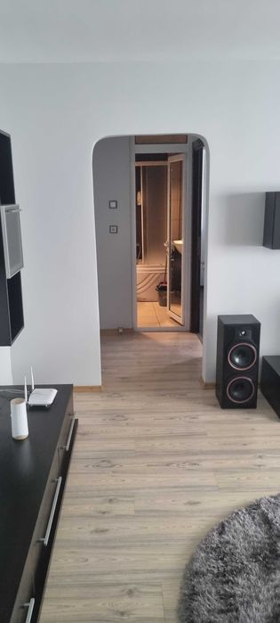 Dau spre închiriere apartament zona gavana 3..disponibil dupa 15 iulie.mai multe detali in privat.