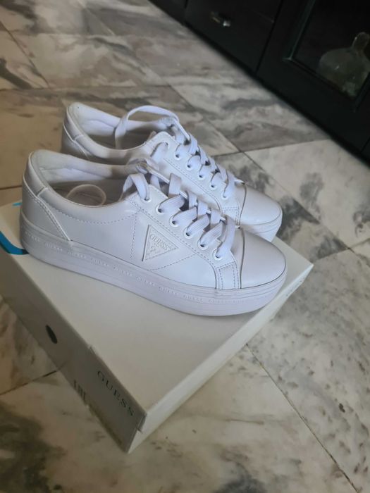 Guess 37 номер сникърси