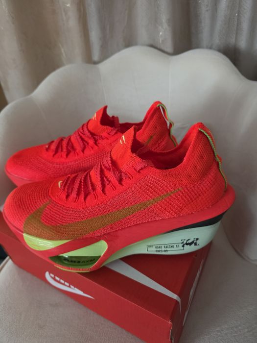 Adidasi nike zoomx marimea 42