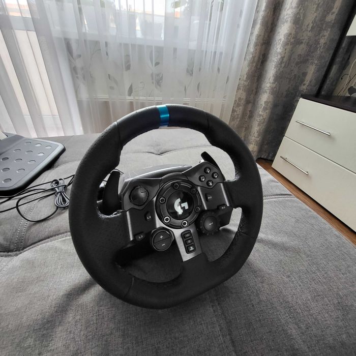 Игровой руль Logitech True Force G923