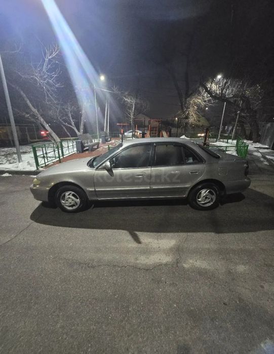 Хендай Соната 1998 года