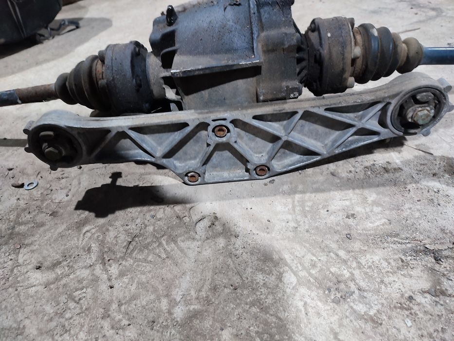 Задний редуктор на Ауди А8