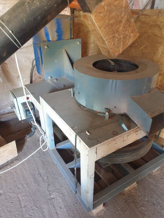 Presa peleti 22kW+ Moara rumeguș 18,5kW