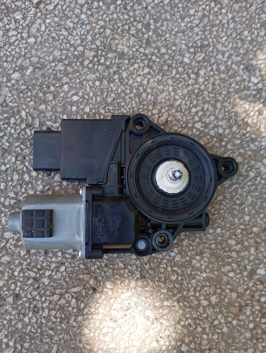 Motor electric pentru macara geam fața kia sportige (2016-2021)