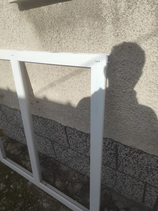 Продавам пвц/pvc дограма   3 броя