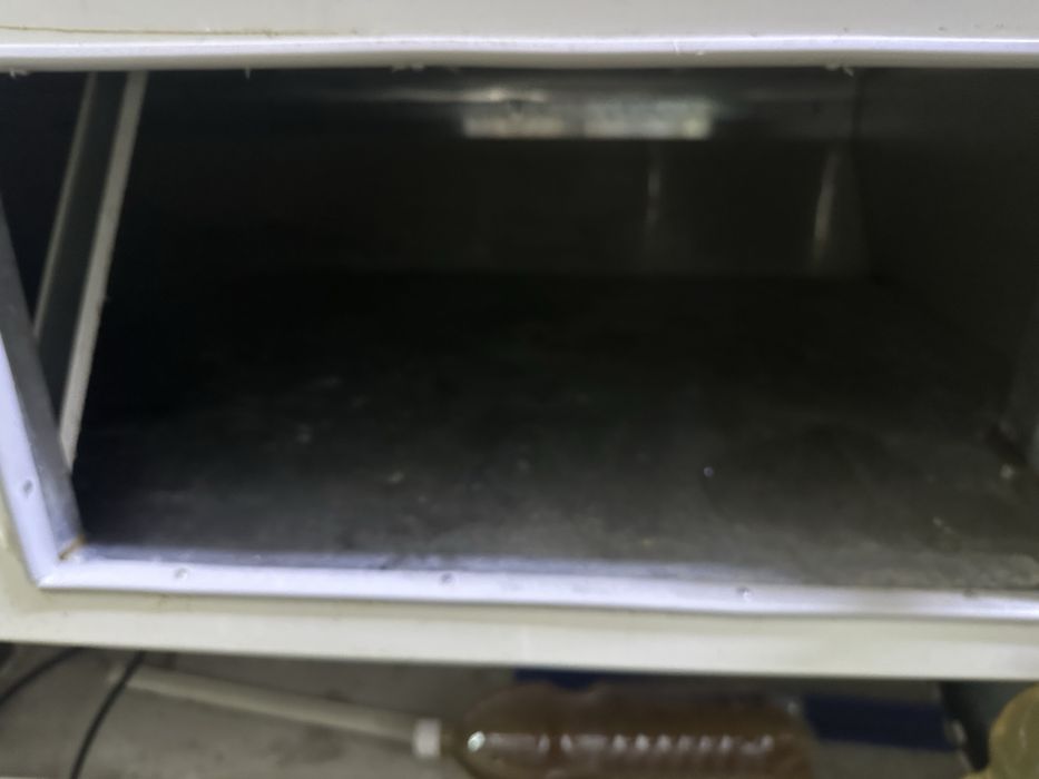 Продам витринный холодильник б/у