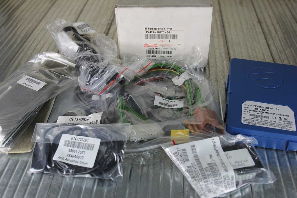 Оригинален Bluetooth handsfree модул Toyota Aygo