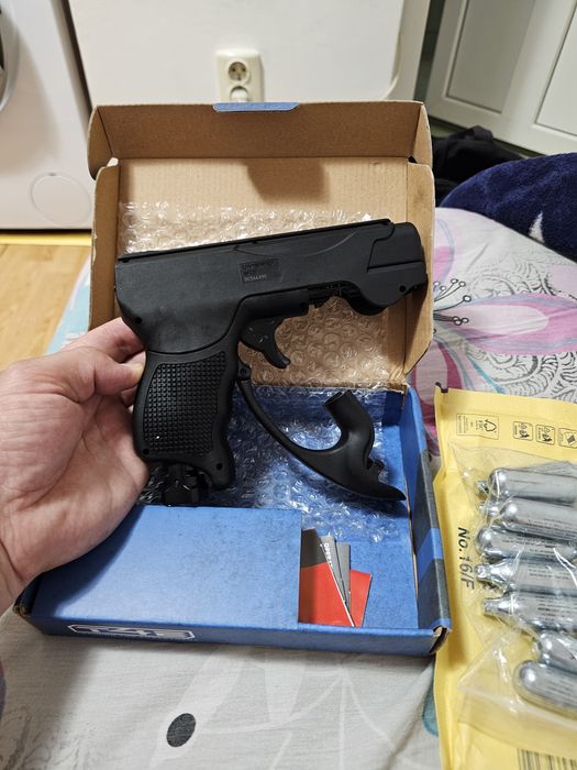 Pistol airsoft T4E
