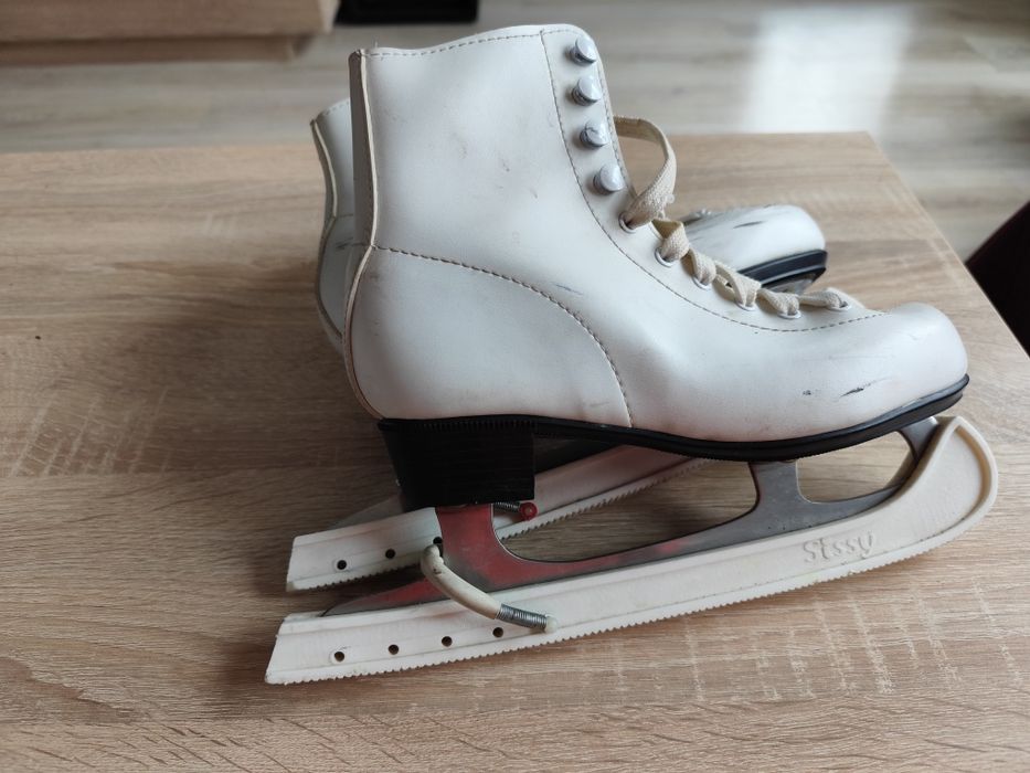 Кънки за лед, естествена кожа, фигурно пързаляне номер 35
