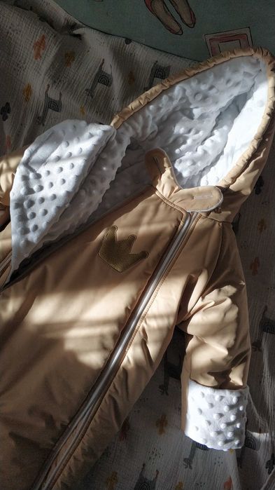 Продам комбинезон зимний