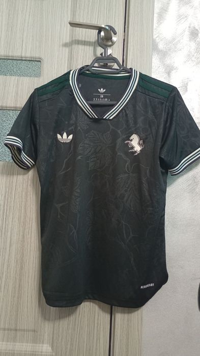 echipament NOU de fotbal