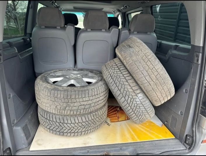 MERCEDES-BENZ V-Class 0 — imagine 4