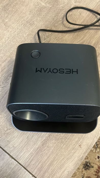 Продаю проектор в новом состоянии