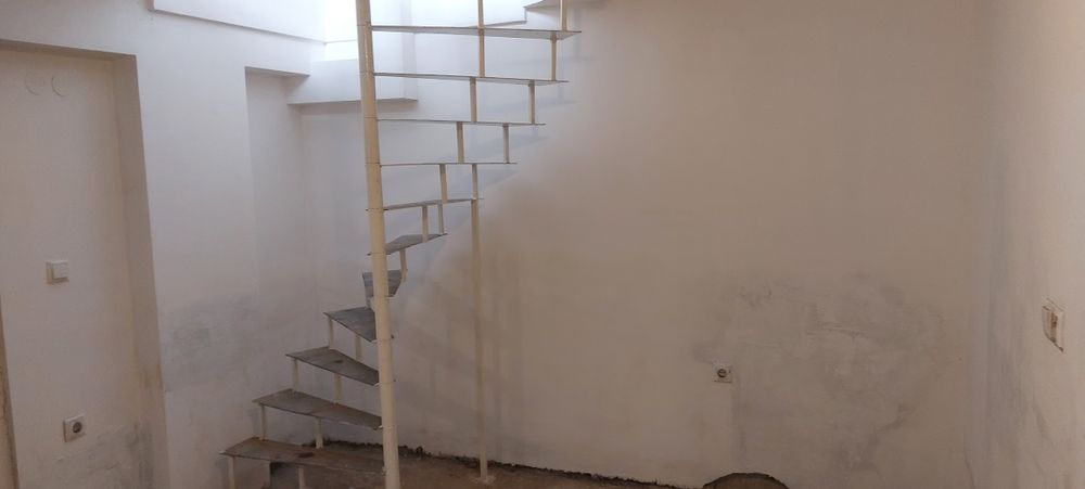 Дава се под наем Магазин в Варна, ХЕИ - 45 кв.м за 255 € - Снимка #11