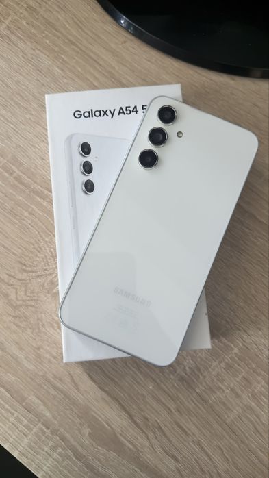 Samsung a54 128gb white/black