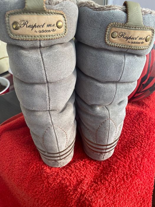 Vând cisme adidas originale