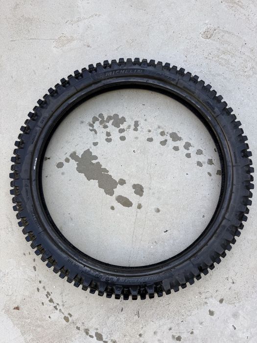 Мото гуми Michelin Tracker