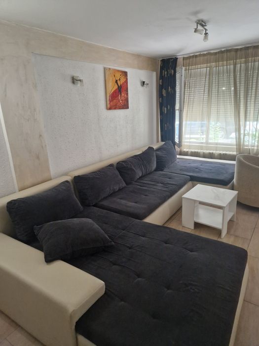 Дава се под наем Тристаен апартамент в Бургас, Лазур - 110 кв.м за 548.25 € - Снимка #9