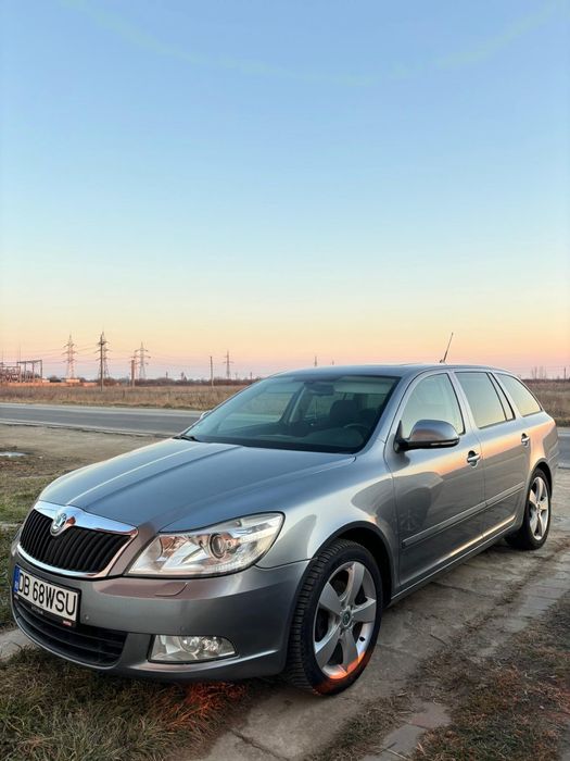 Skoda Octavia 2 facelift 2012 2.0 diesel DSG xenon trapa padele