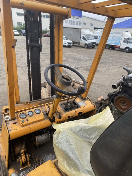 Продам вилочный погрузчик Балканкар