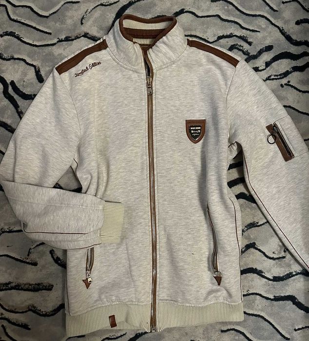 Мъжки суичъри с качулка, различни модели (размер М)