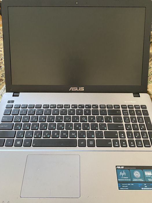 Ноутбук Asus X550L