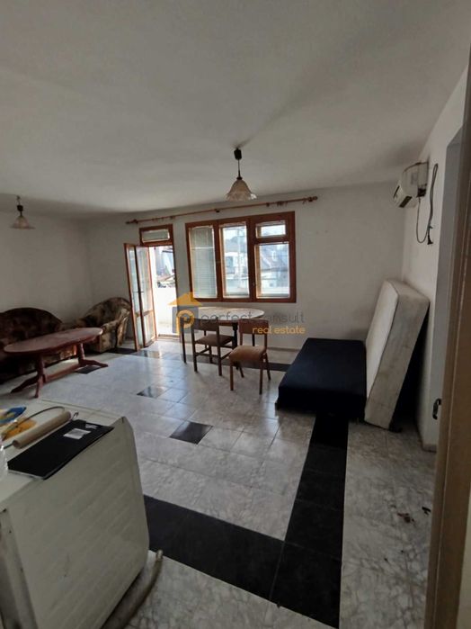 Продава се Многостаен апартамент в Пловдив, Младежки Хълм - 150 кв.м за 816 €/кв.м - Снимка #1