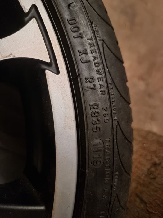 Jante RC Design RC18 cu Cauciucuri Pirelli