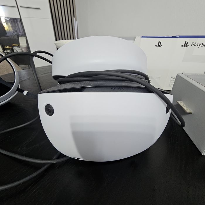 PlayStation Portal Remote Player + Ochelari VR Sony PlayStation VR2 (PSVR2) – Ca Noi / Complete