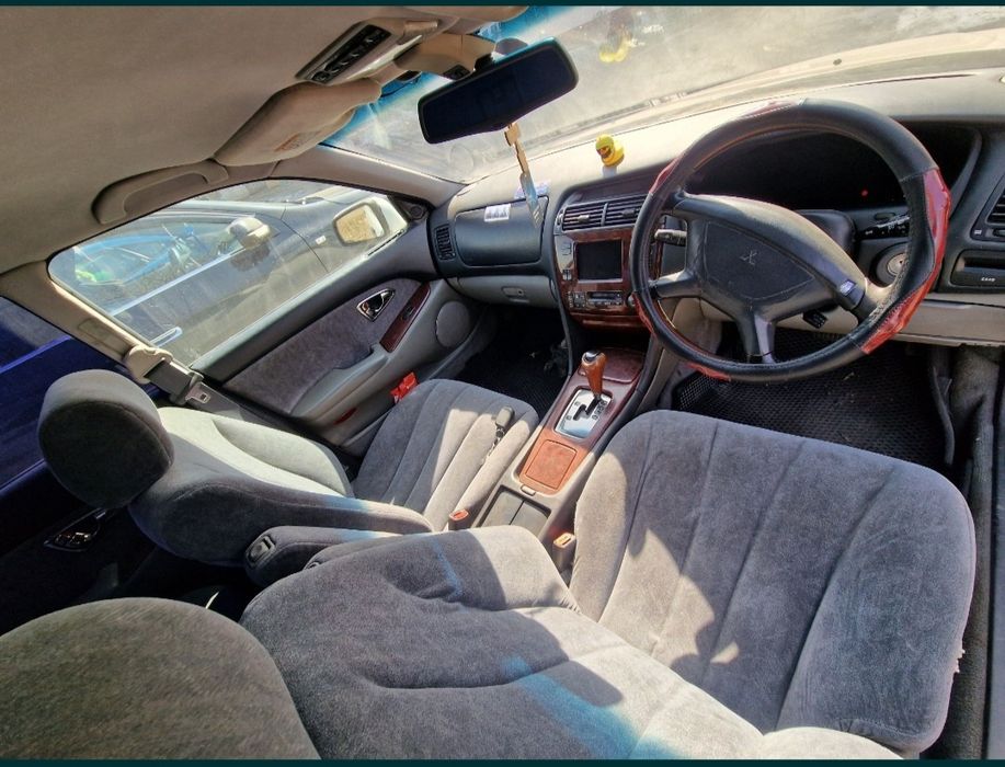 Продам машину Mitsubishi