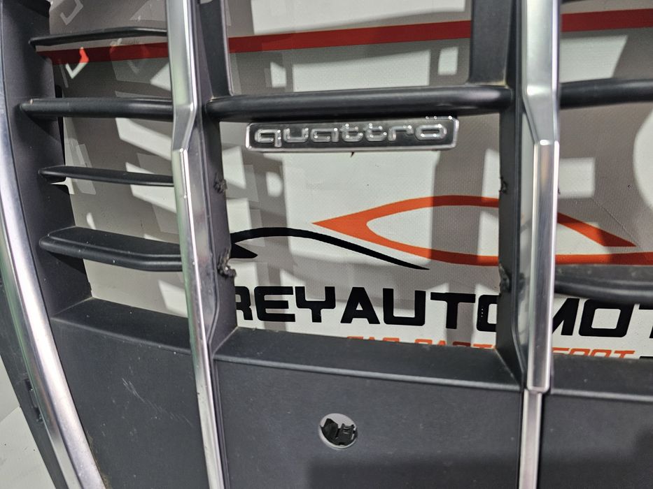 Grila radiator Audi Q7 4M Facelift dupa 2020 cod 4M0853651AJ