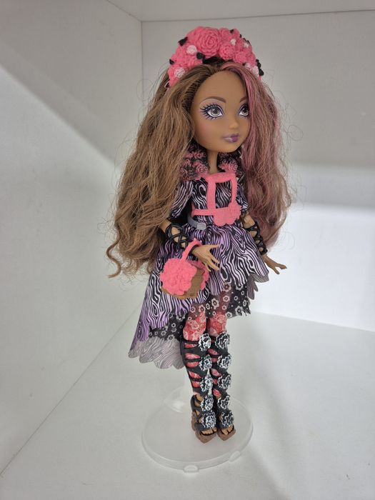 Продам куклу эвер афтер хай