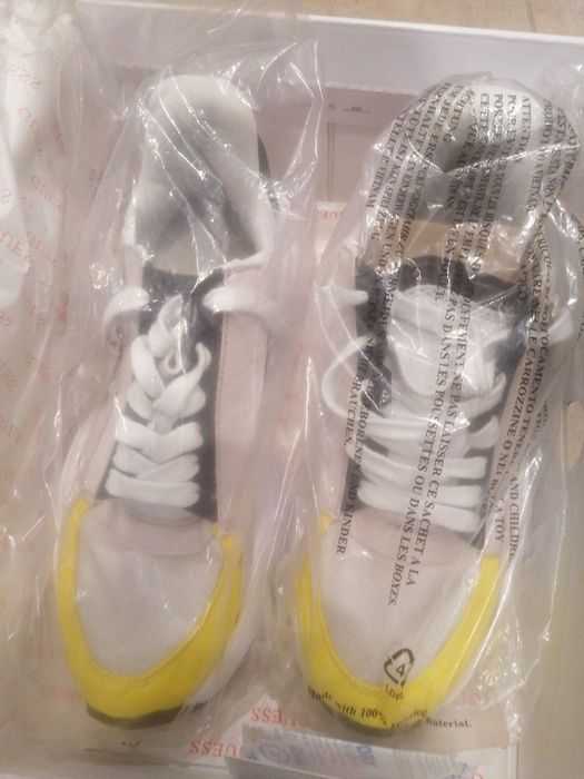 Маратонки Guess номер 39