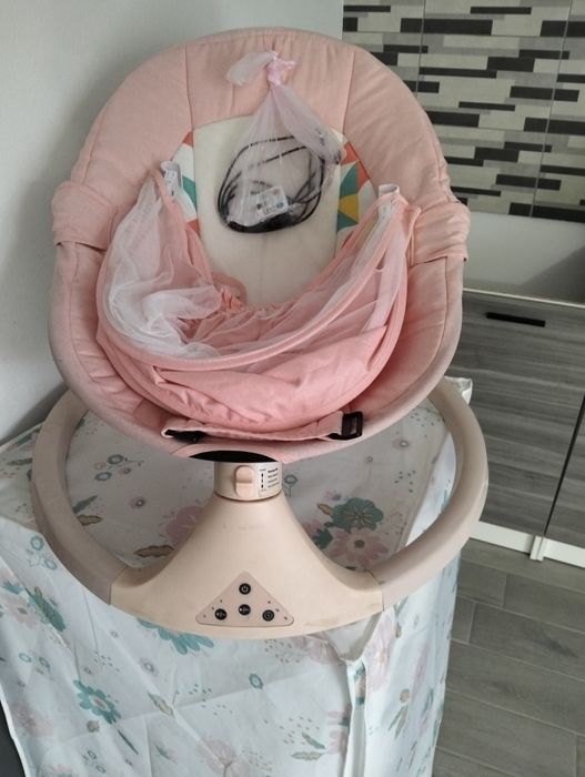 Cărucior +balansoar electric