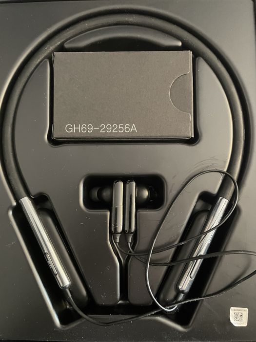 Продам наушники Samsung U-flex