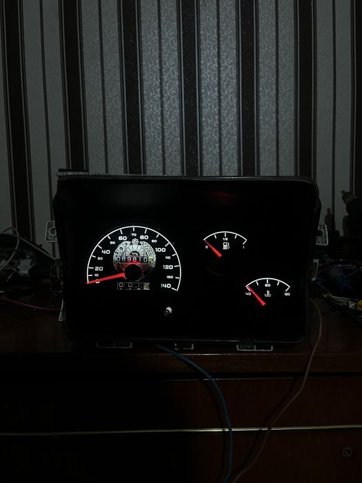 Damas tablo sotiladi