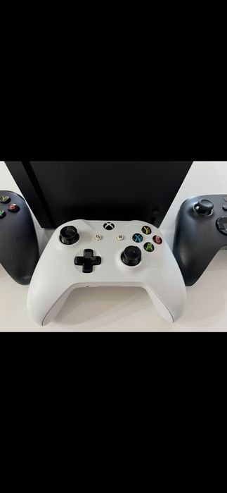 Xbox Series X 1TB – Перфектно състояние (Пълен комплект)