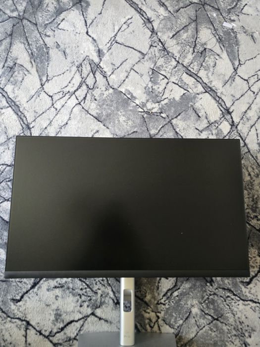 Dell P2422HE 24" IPS – USB-C Hub / LAN / HDMI – Топ състояние!