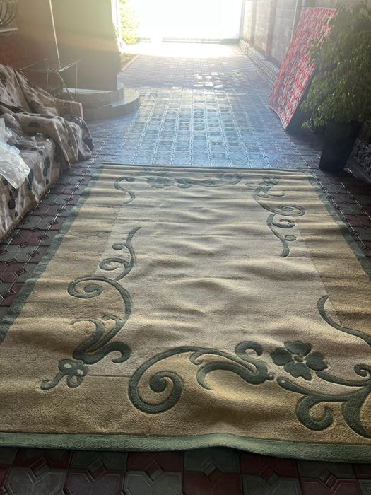 Продам ковры теплые в отличном состоянии!!!