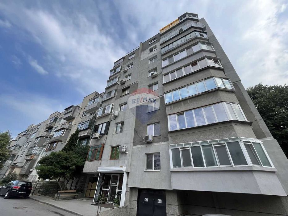 Продава се Тристаен апартамент в Варна, Младост 1 - 106 кв.м за 2076 €/кв.м - Снимка #21