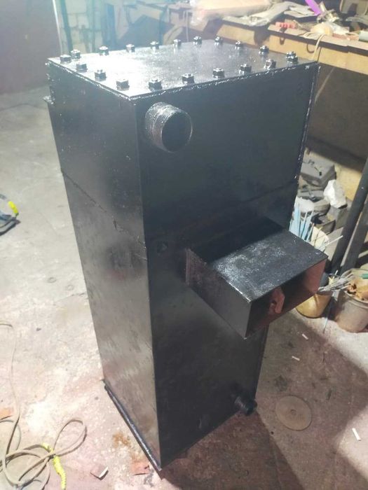 Продам котел под газ
