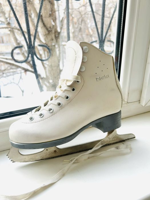 Коньки фигурные детские