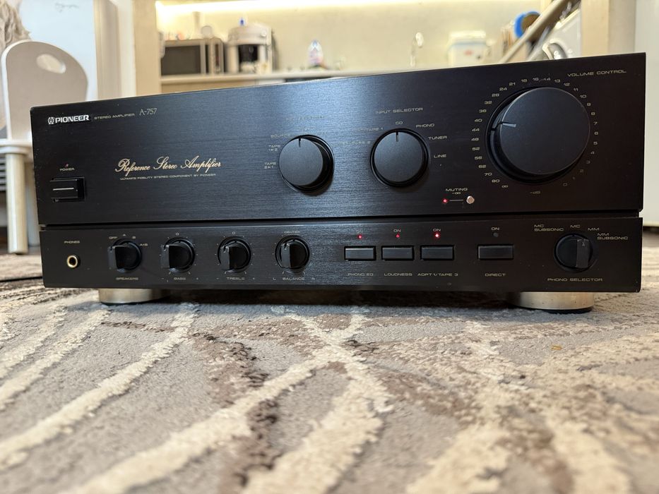 Pioneer A-757 Стерео усилвател