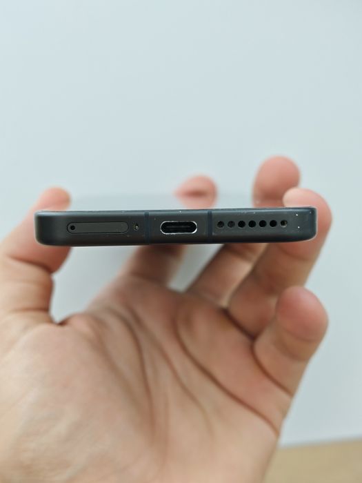 Xiaomi 15 / 12GB RAM/ 256 GB