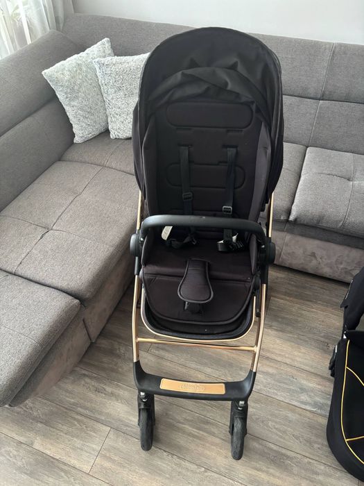 Детска количка Chipolino.