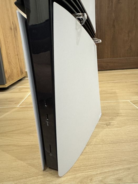 Конзола Sony Playstation PS5 Pro 2TB