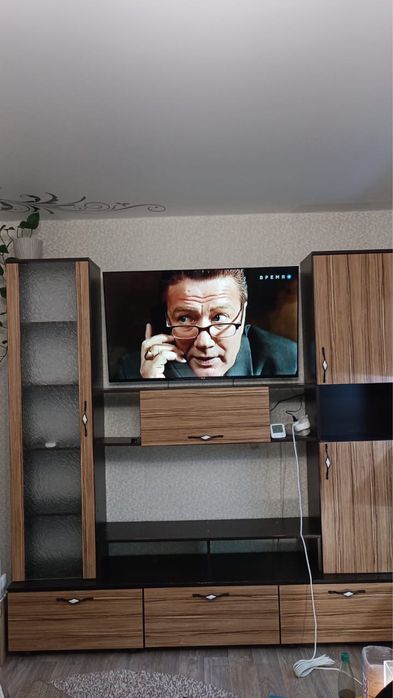 Горка со шкафами под телевизор